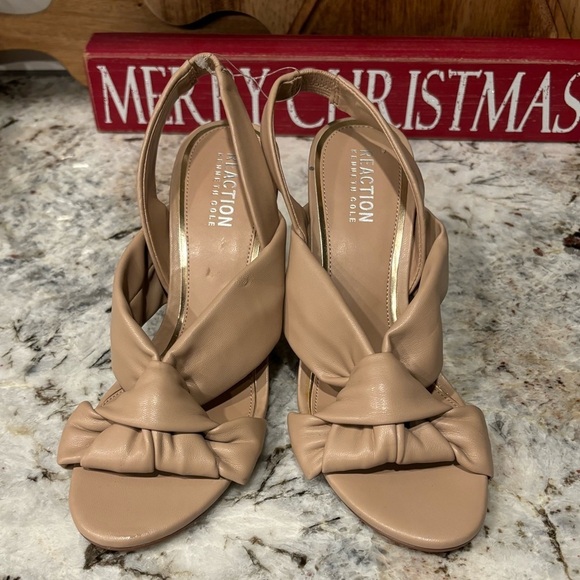 Kenneth Cole Reaction Shoes - Kenneth Cole Blanche Knot Sandal 6.5 New without Tags